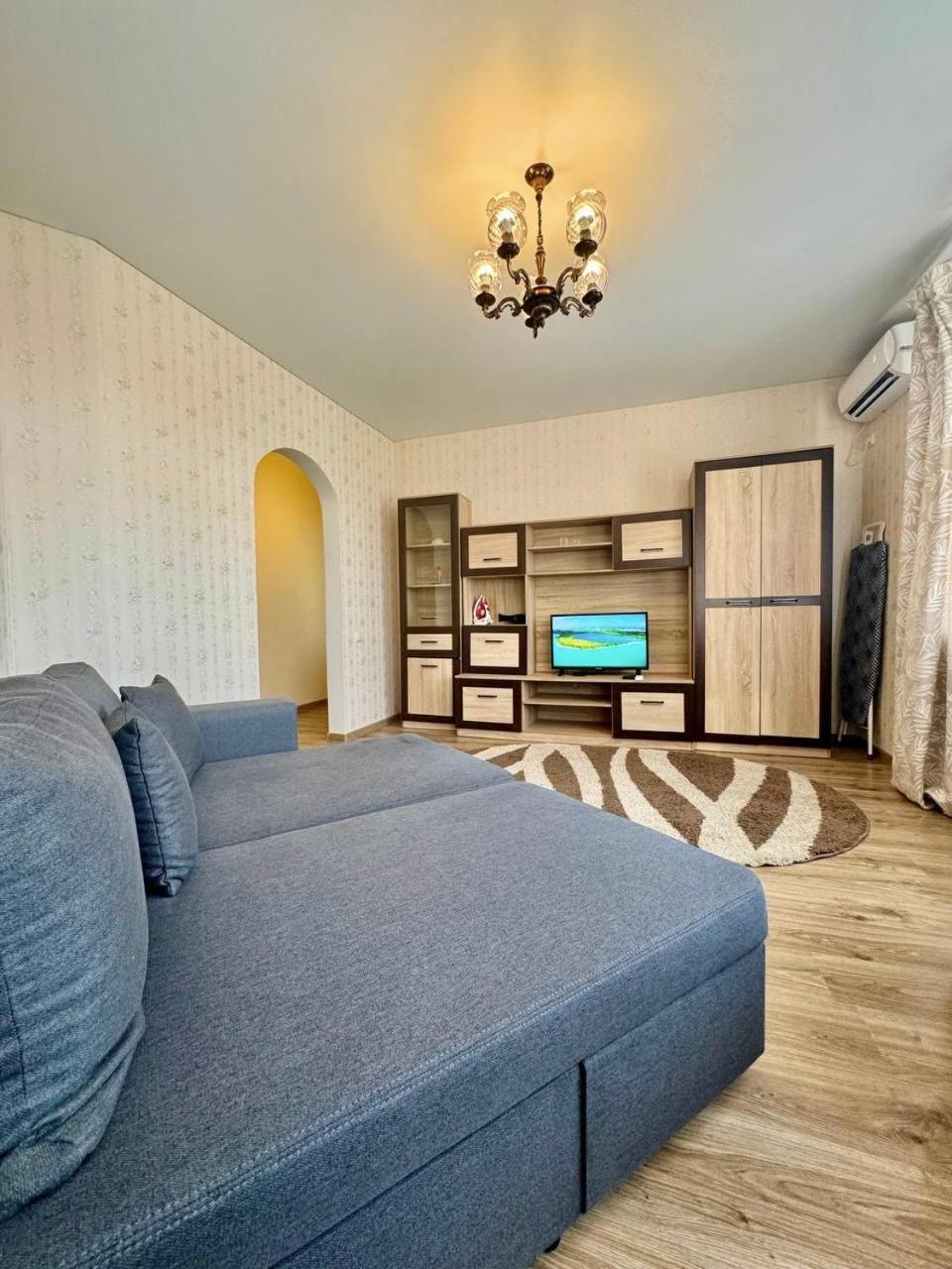 Apartpoltava Новий Будинок, В Самому Центрі 2-Окремі Кімнати, Панорамний Балкон Ngoại thất bức ảnh