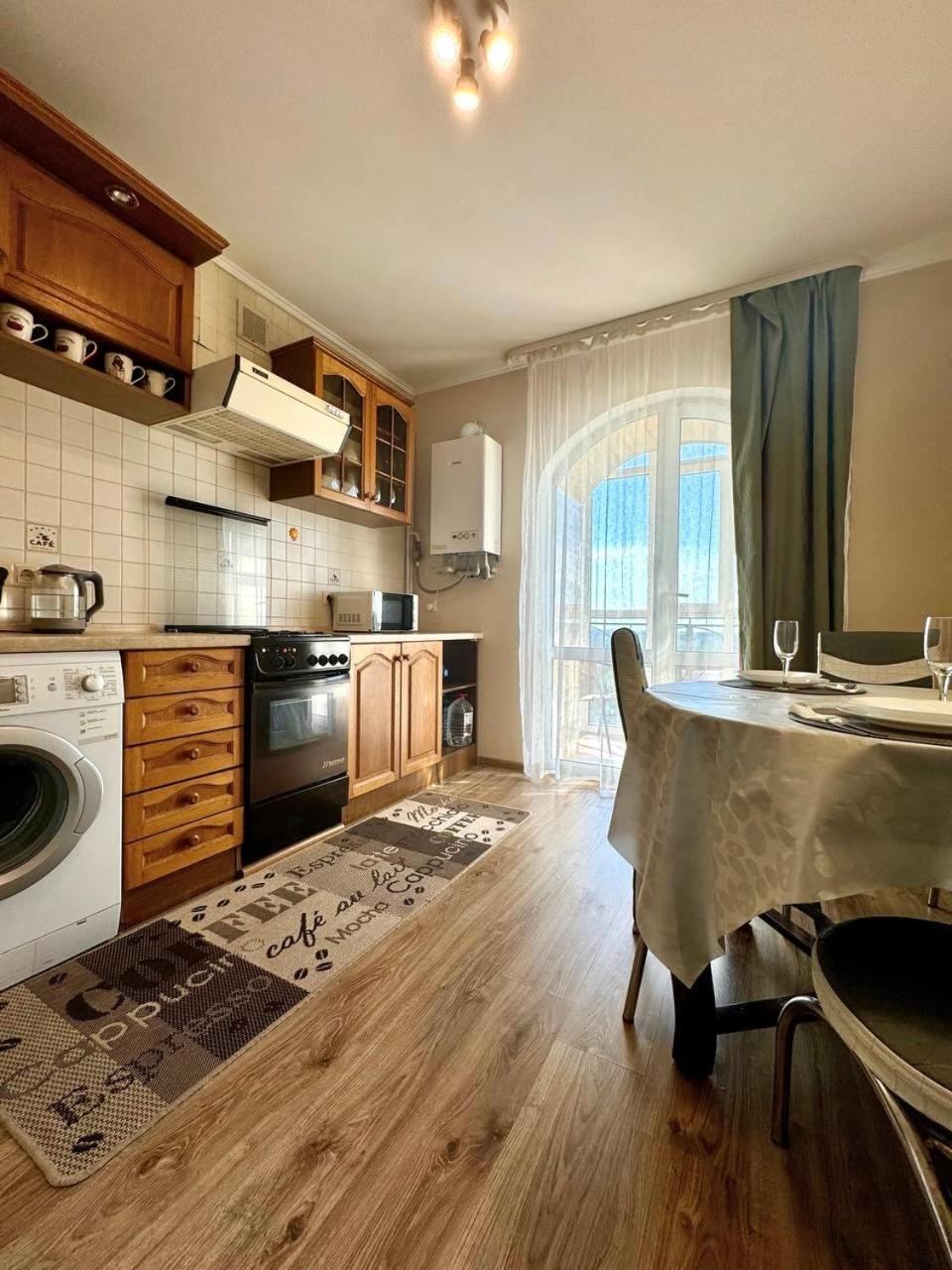 Apartpoltava Новий Будинок, В Самому Центрі 2-Окремі Кімнати, Панорамний Балкон Ngoại thất bức ảnh
